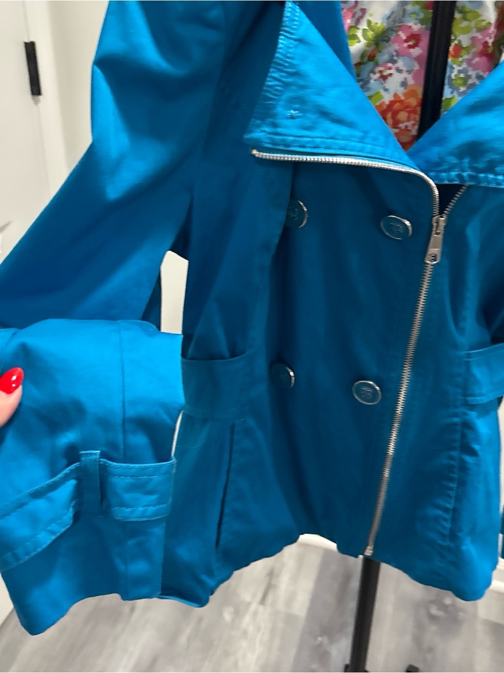 Black Rivet Bright Teal Floral-Lined Trench Jacket - Picture 3 of 8